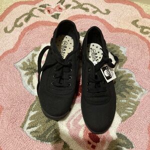 Women’s Black Basic Editions Cotton Sneakers Size 6 NEW
